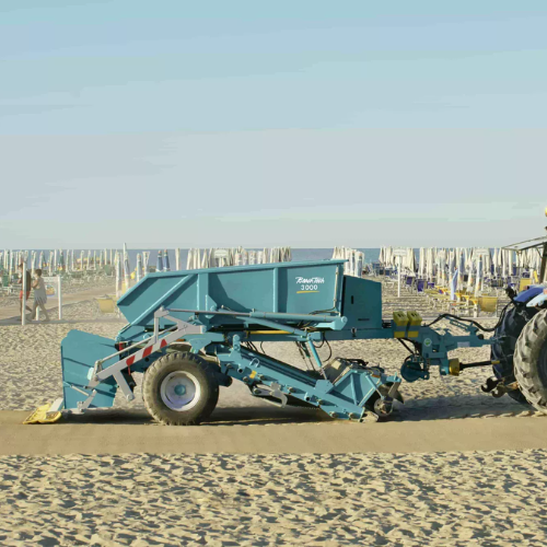 PistenBully  BeachTech 3000