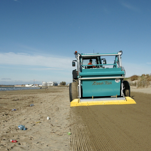 PistenBully  BeachTech 2000